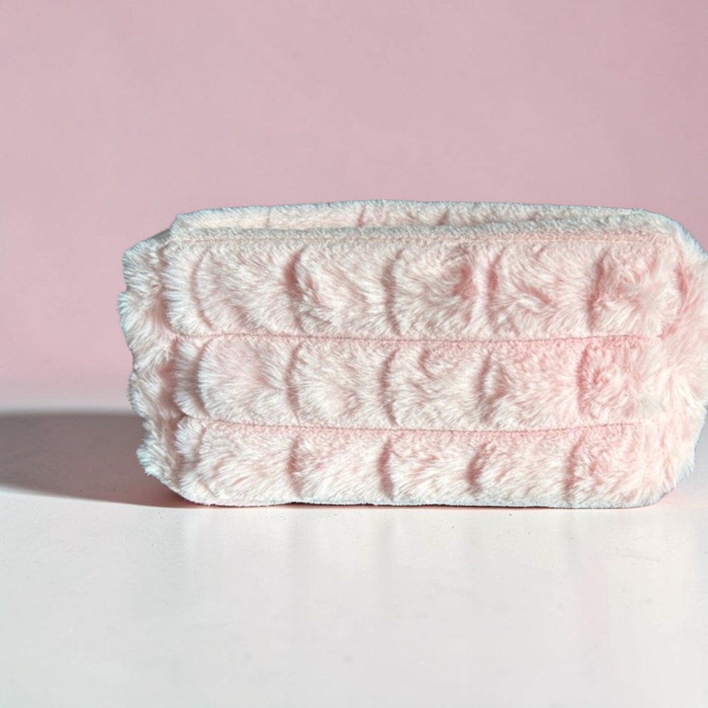 Soft Pink Faux Fur Blanket!